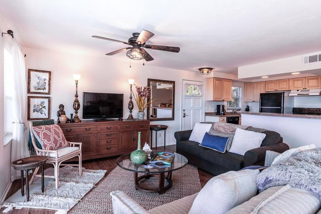 Your Tranquil Escape Is Found Directly On The Beach At The Serenity Beach Condo. 시에스타 키 외부 사진