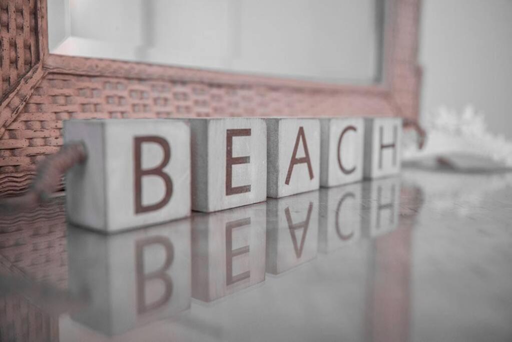 Your Tranquil Escape Is Found Directly On The Beach At The Serenity Beach Condo. 시에스타 키 외부 사진